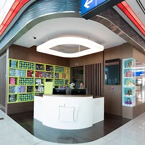 Sleep 'n Fly Sleep Lounge, A-gates Terminal 3 - Transit Only فندق-كبسولة
